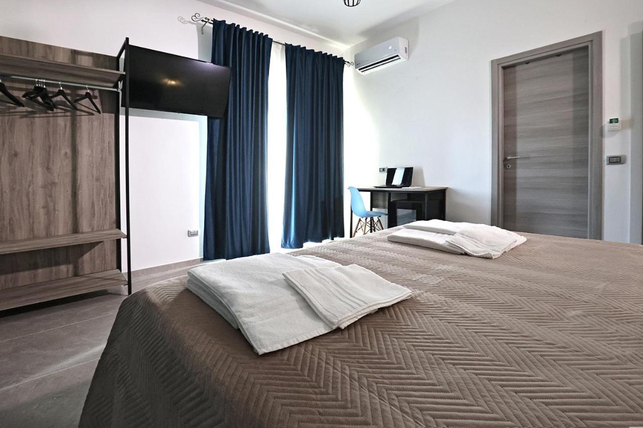Toc Toc Bed & Breakfast ปอนเตกัญญาโน ภายนอก รูปภาพ